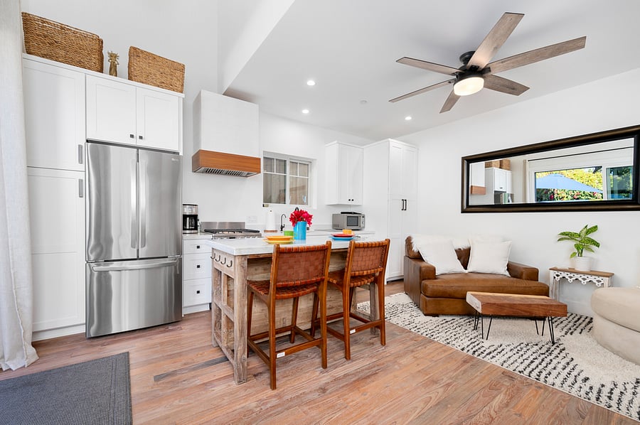 Furnished Finder property 636000_1 photo 11