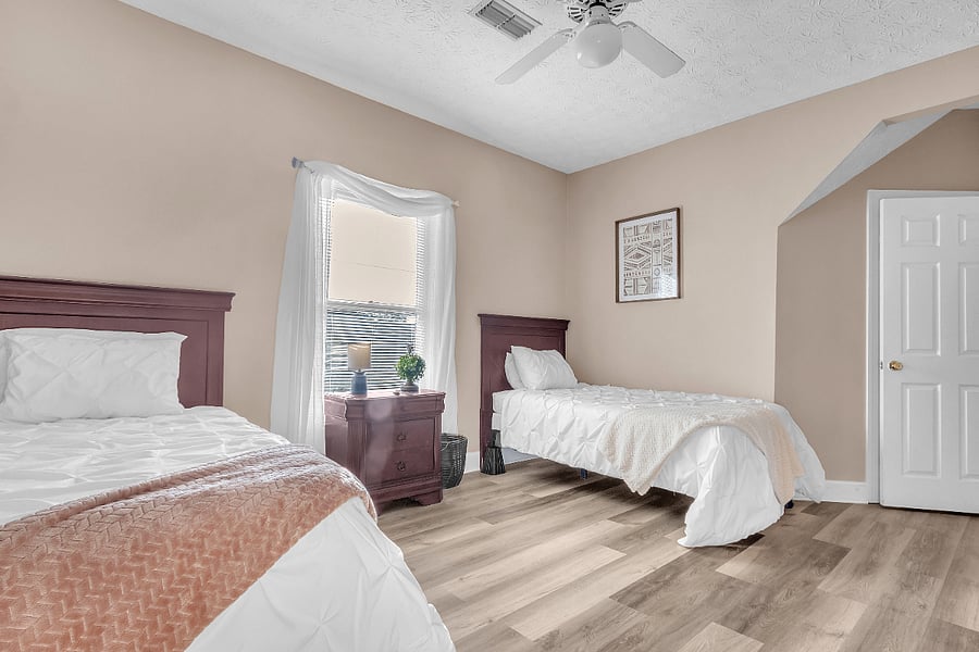 Furnished Finder property 636058_1 photo 34