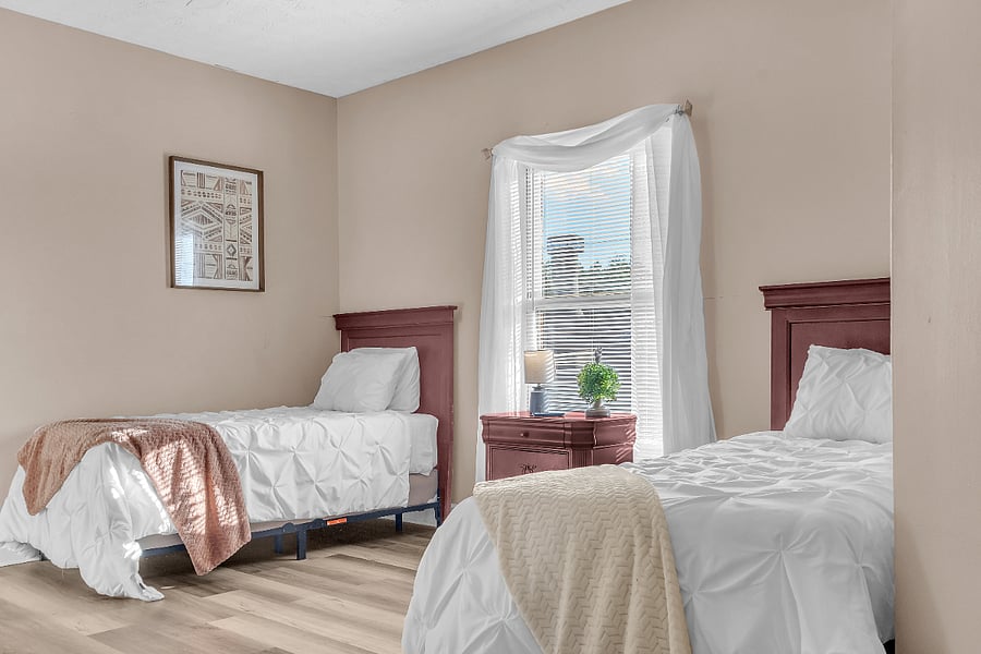 Furnished Finder property 636058_1 photo 35