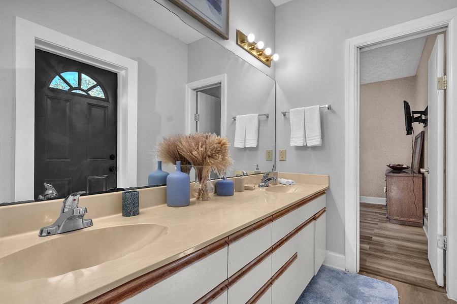 Furnished Finder property 636058_1 photo 43