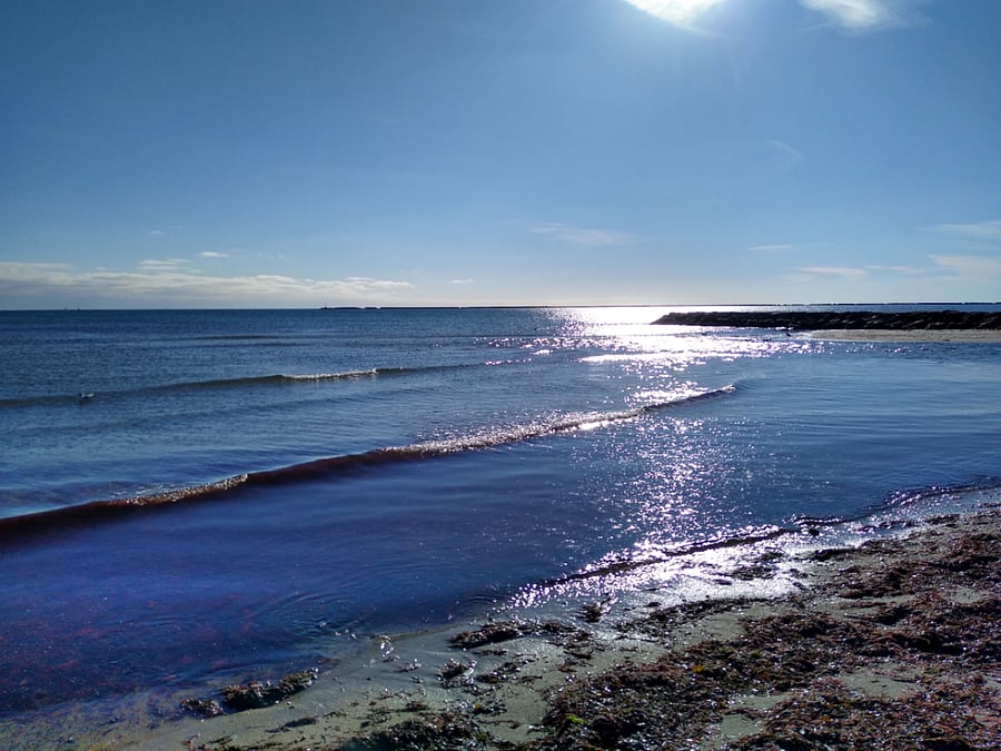 Keyes Beach, (Sea Street Beach), walk on a clear day