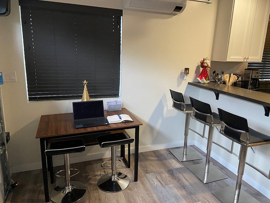 Work Station