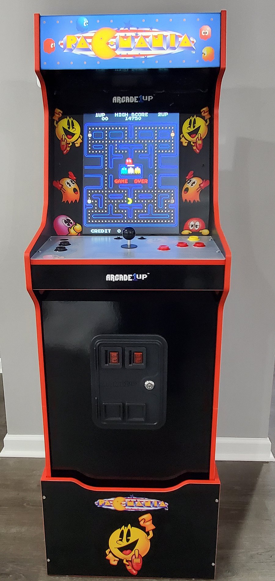 Full sized arcade game