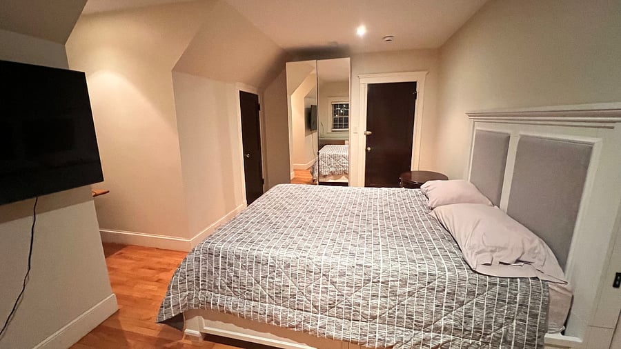 Upper level bedroom with en-suite private bathroom.