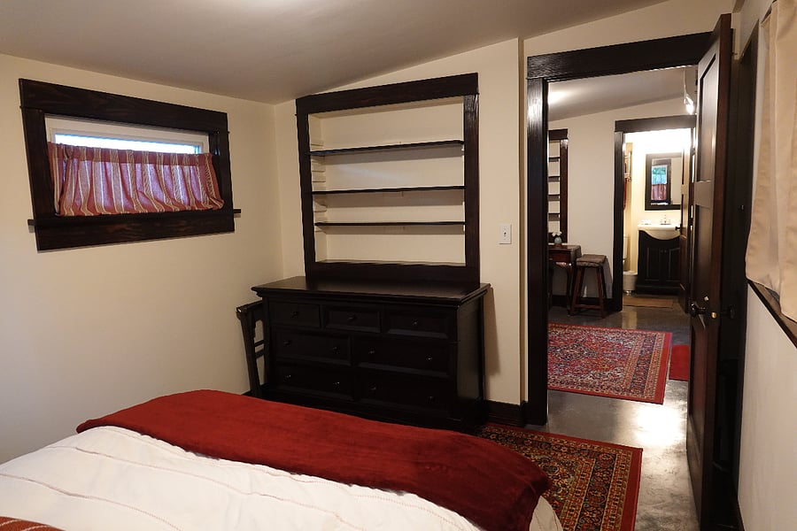 Full sized dresser