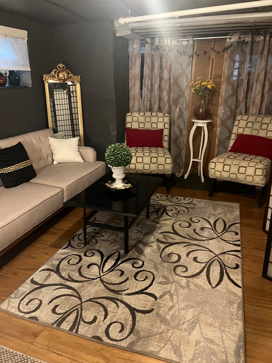 Entrance to the studio pull out sofa bed