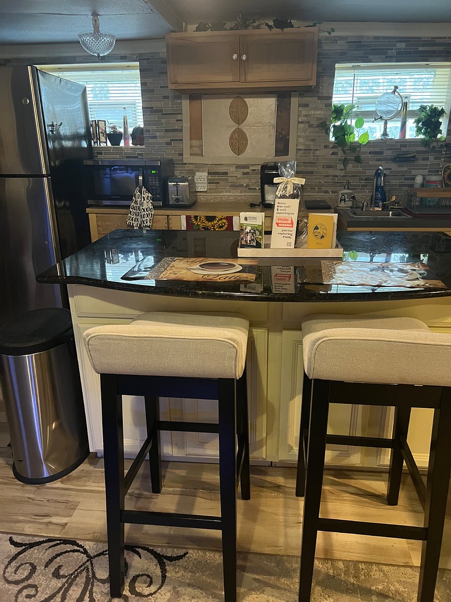 Fully equipped Kitchenette
