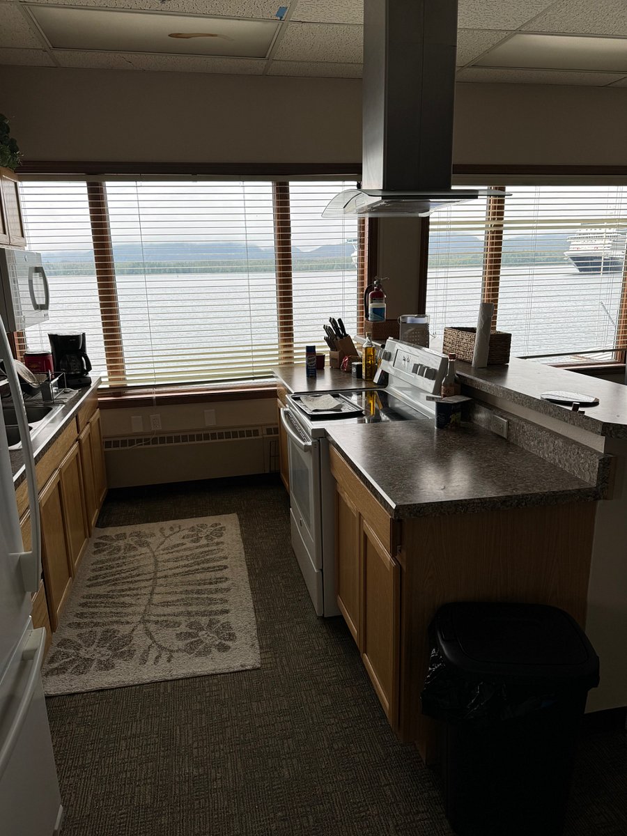 Furnished Finder property 636837_1 photo 3