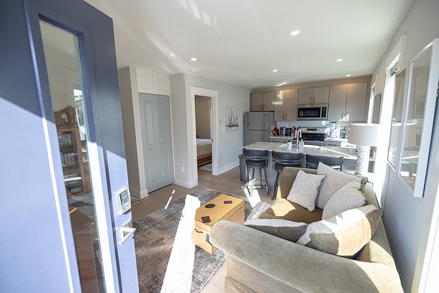 Furnished Finder property 636899_1 photo 22
