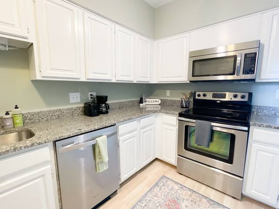 Furnished Finder property 636922_1 photo 3