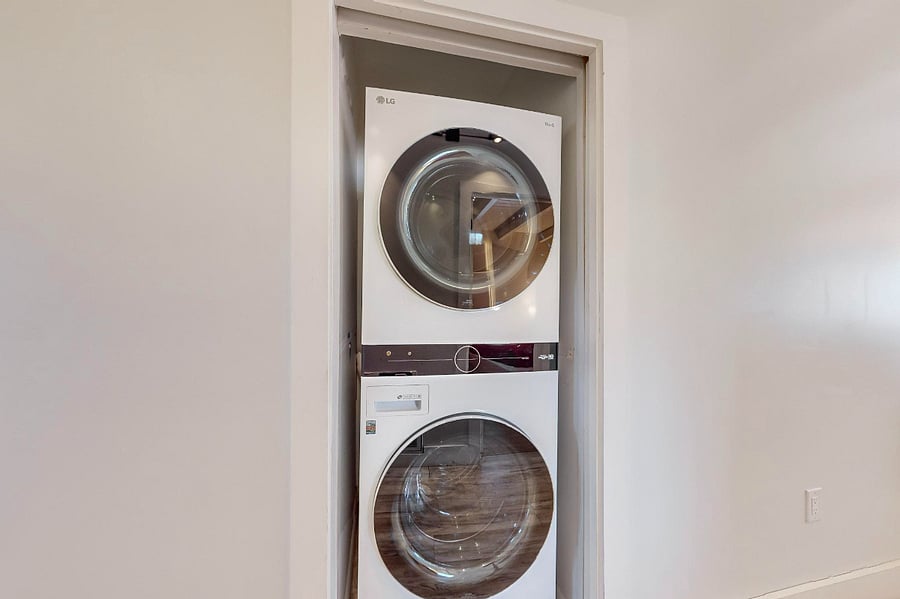 full-sized stacked washer/dryer
