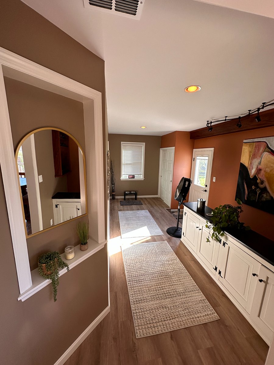 Back hall from kitchen to the bedroom suite