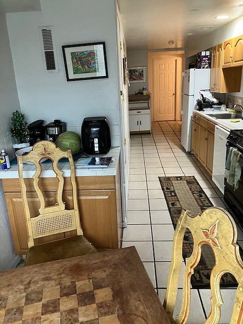 Furnished Finder property 637437_1 photo 31