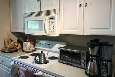Furnished Finder property 637517_2 photo 10