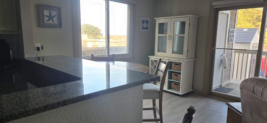 Furnished Finder property 637608_1 photo 6