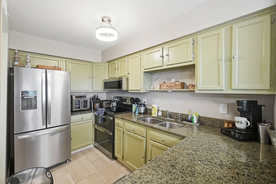 Furnished Finder property 637608_1 photo 18