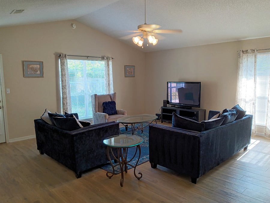 Furnished Finder property 637619_1 photo 4