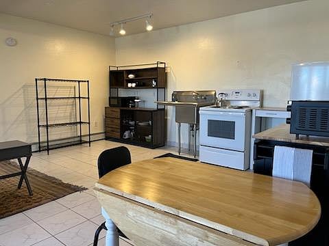 Furnished Finder property 637624_1 photo 6
