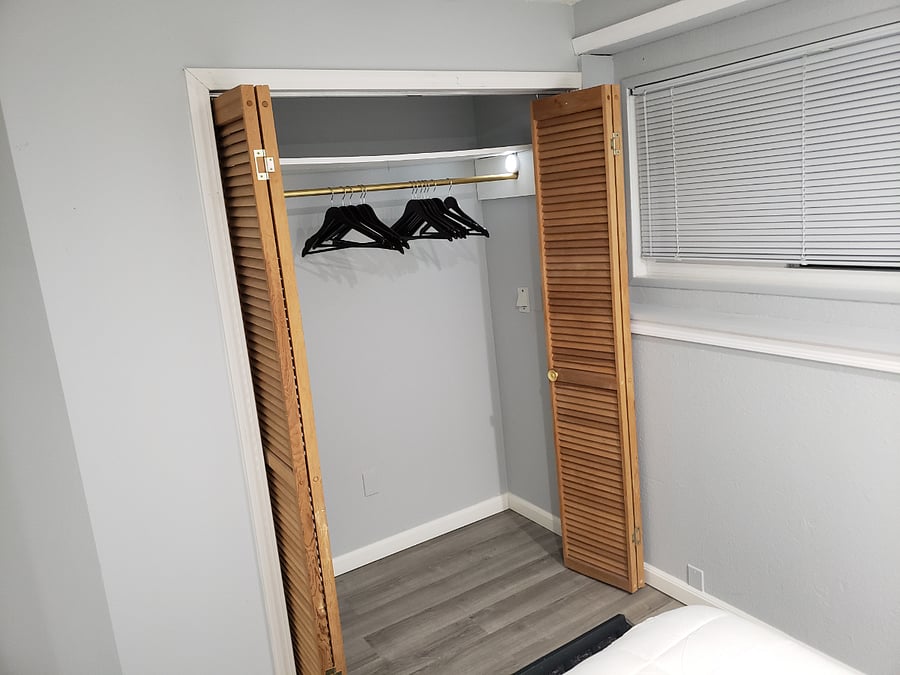 GUEST BEDROOM CLOSET