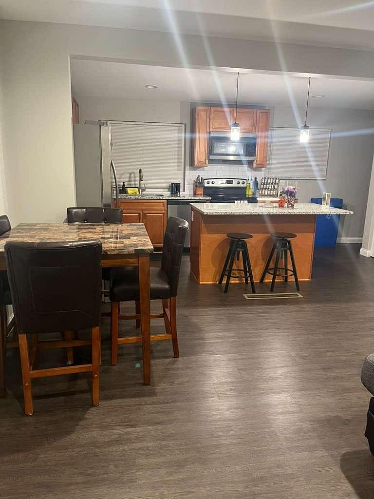 Furnished Finder property 637779_1 photo 8