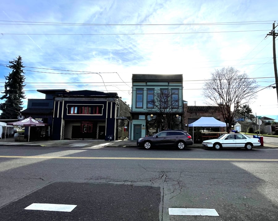 Woodlawn Coffee, Firehouse Restaurant (amazing Pizza) just . 4 mile away