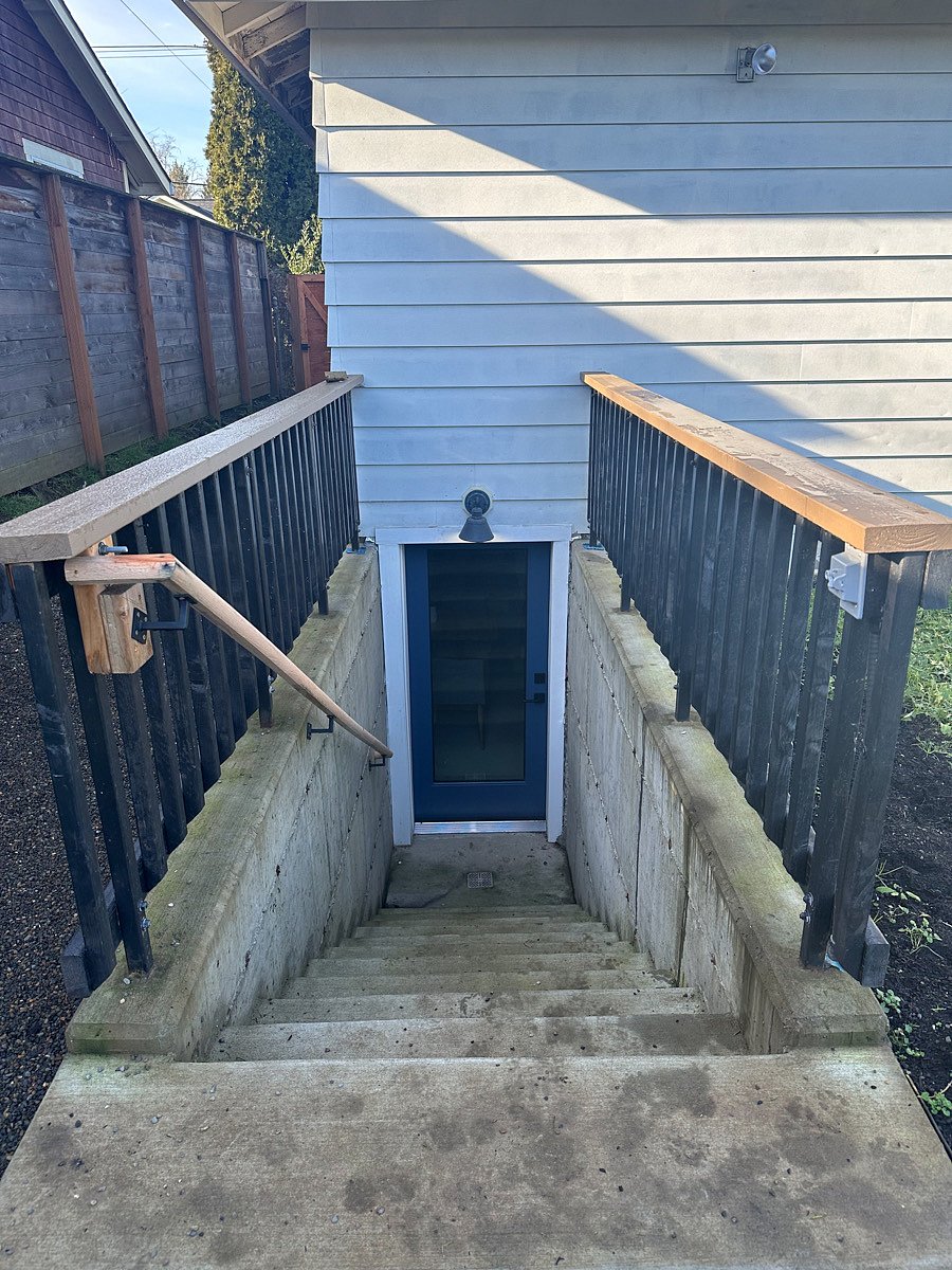 Private Entrance