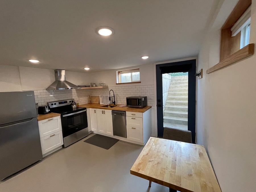 Furnished Finder property 637780_1 photo 6