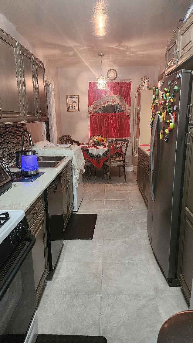 Furnished Finder property 637847_1 photo 6
