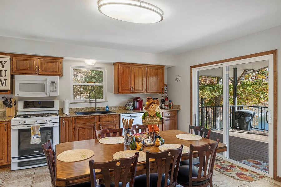Furnished Finder property 637880_1 photo 15