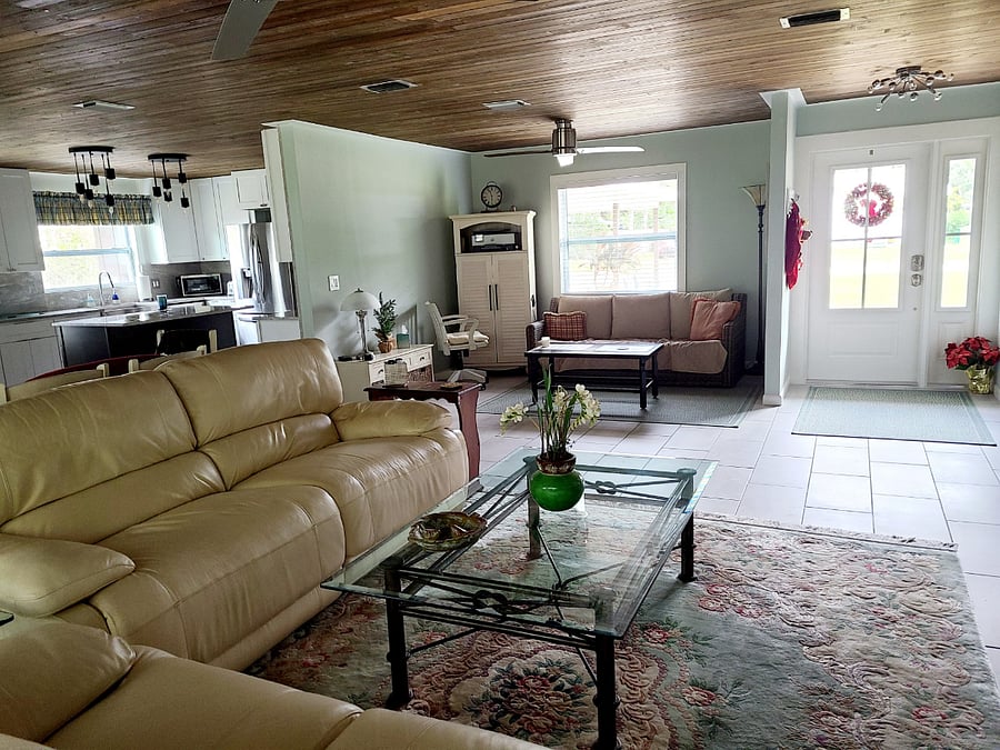 Furnished Finder property 637996_1 photo 3