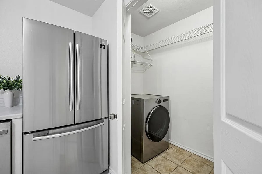 Furnished Finder property 638018_1 photo 18