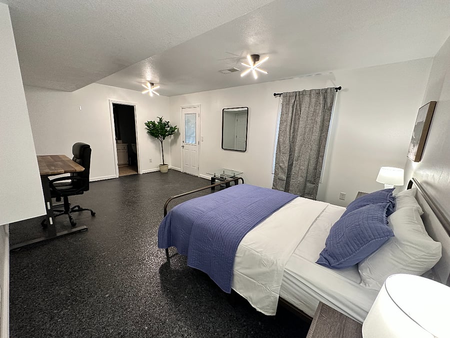 Furnished Finder property 638025_1 photo 11