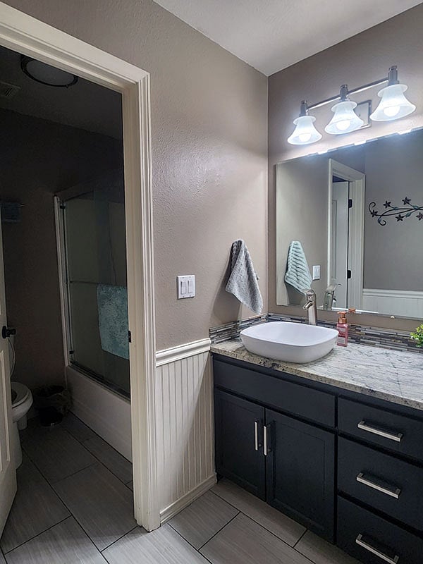 Second bathroom