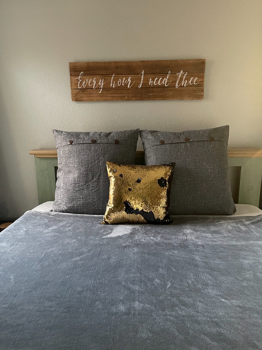 Primary suite has a Queen Bed, side table with drawers and a lamp and side table with charging ports, chest of drawers & ensuite bathroom with shampoo, conditioner and body soap. Also, a hairdryer with diffuser. 