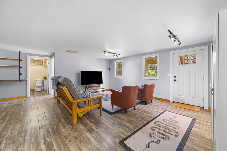 Furnished Finder property 638094_1 photo 17