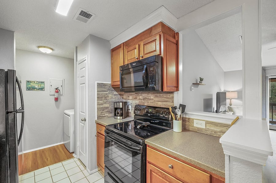 Furnished Finder property 638119_1 photo 10