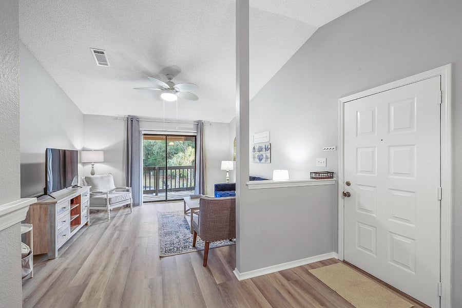 Furnished Finder property 638119_1 photo 7