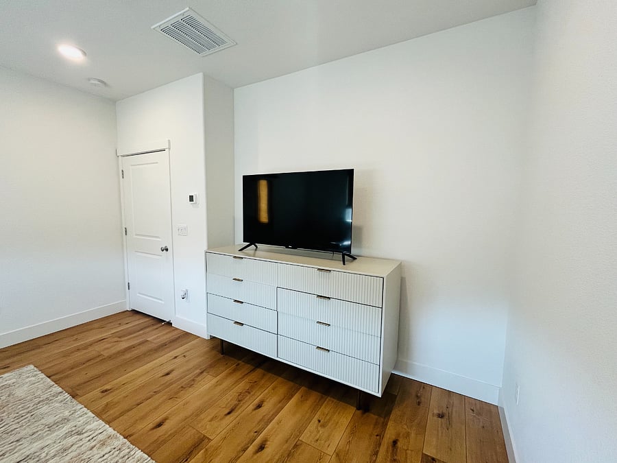 Furnished Finder property 638218_2 photo 3