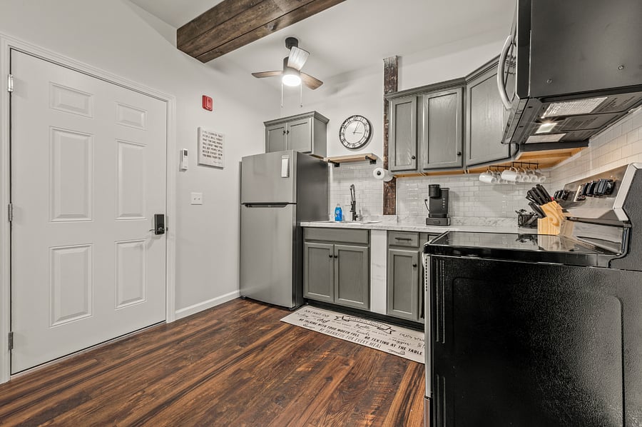 Furnished Finder property 638219_7 photo 12