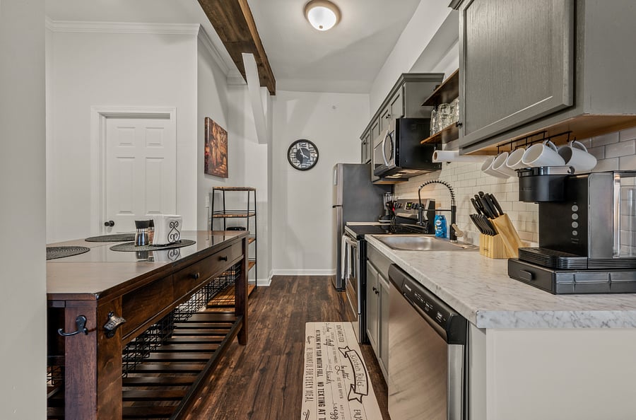 Furnished Finder property 638219_9 photo 4