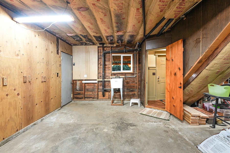 Your own secure indoor garage parking space and apartment access!
