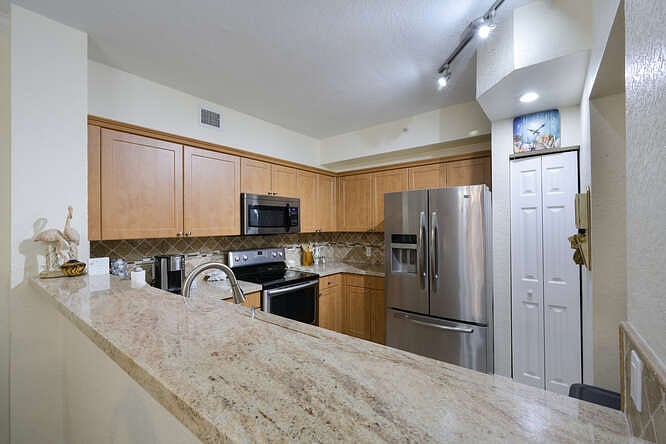 Furnished Finder property 638283_1 photo 17
