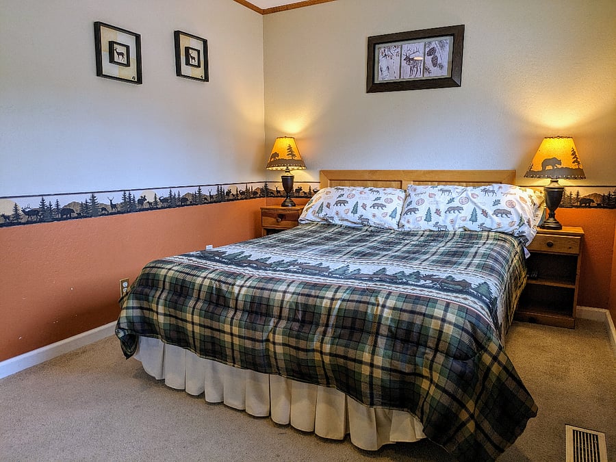 Bedroom #3 with queen size bed
