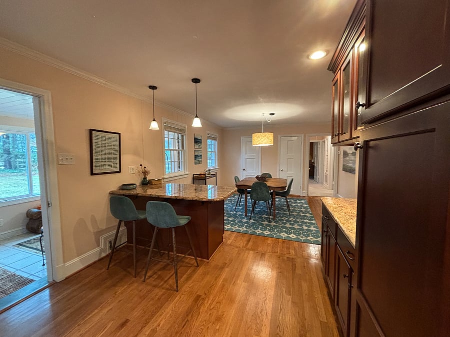 Kitchen / Dining