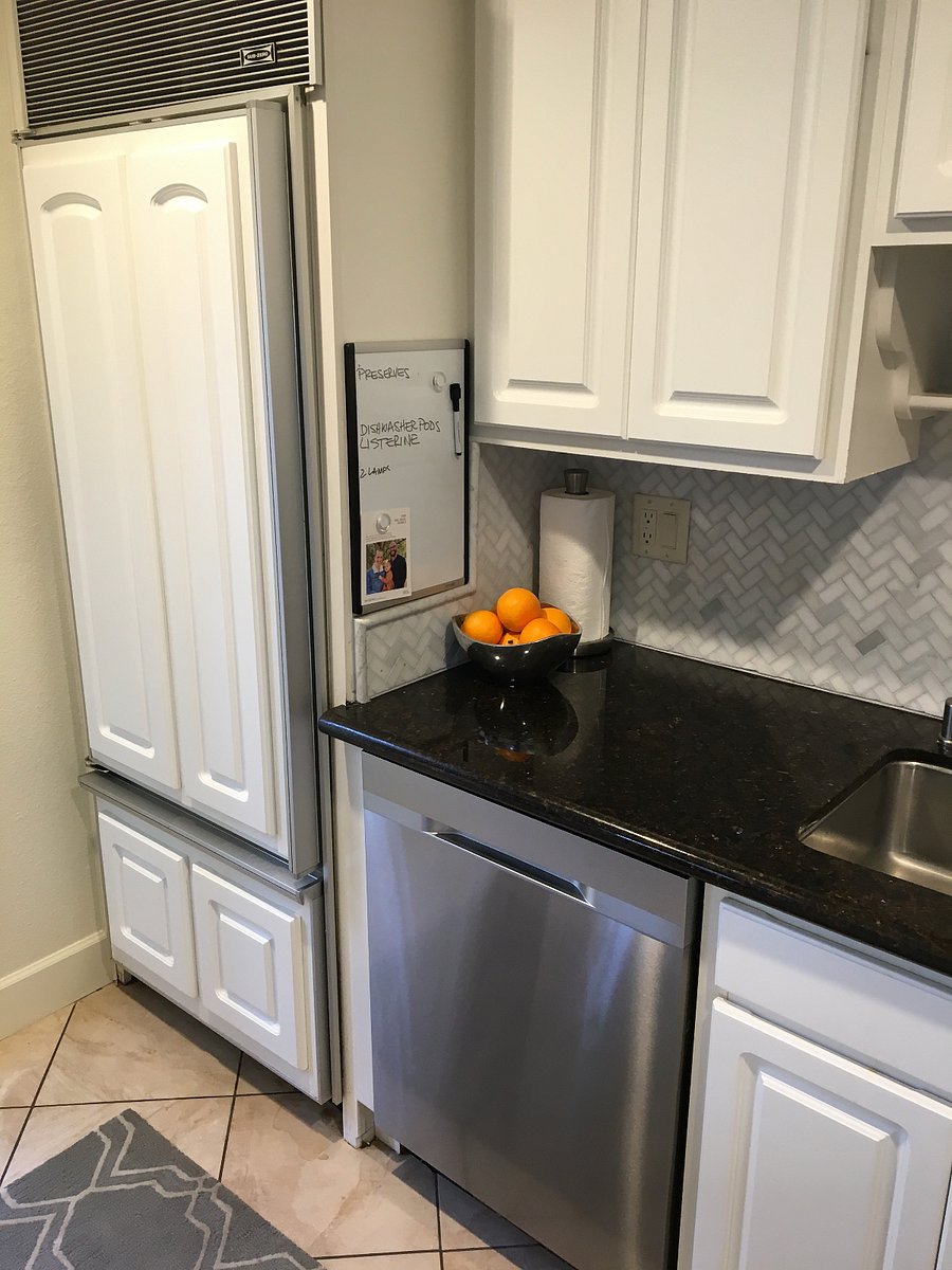 kitchen 3, subzero refrigerator, dishwasher view