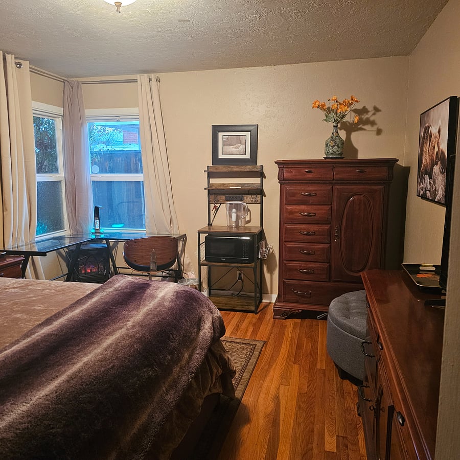 Furnished Finder property 638560_1 photo 25