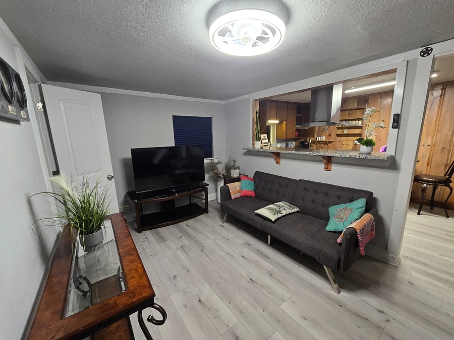 Furnished Finder property 638608_1 photo 9