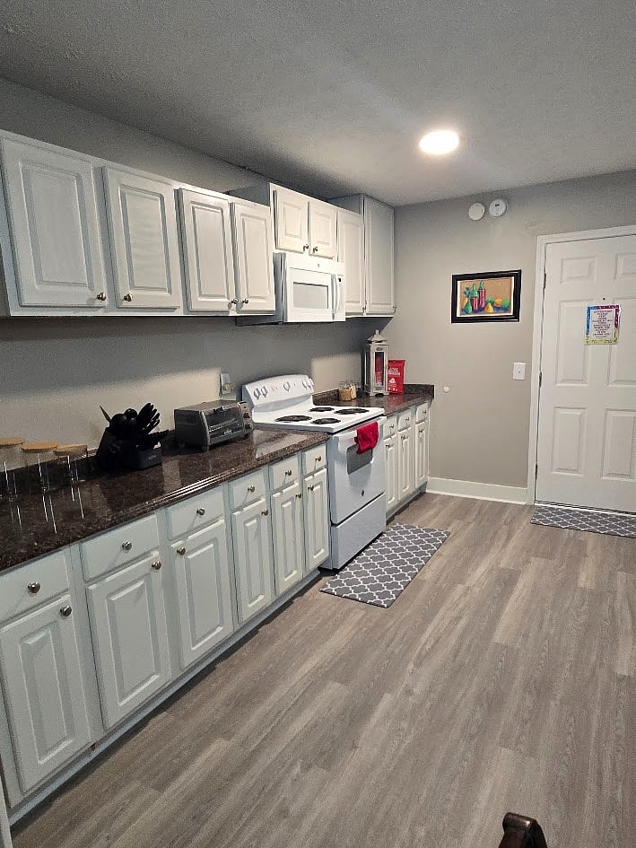 Furnished Finder property 638624_1 photo 19