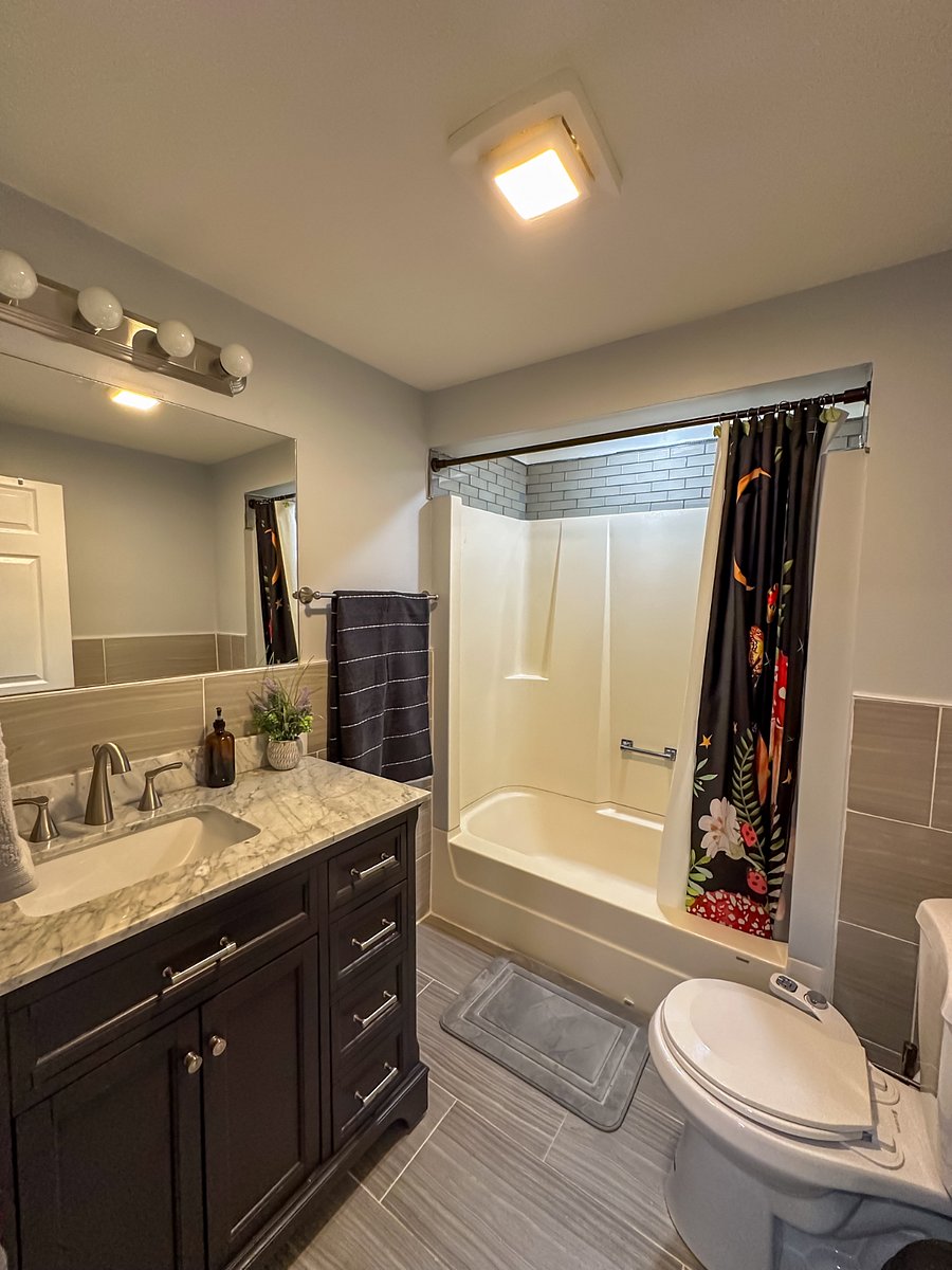 First Floor Bathroom
