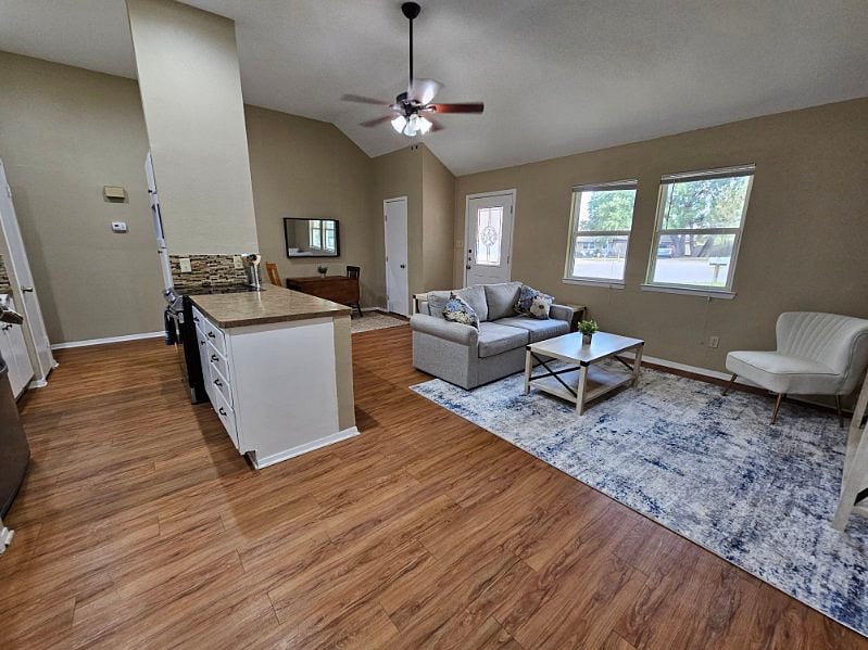 Furnished Finder property 638647_1 photo 9